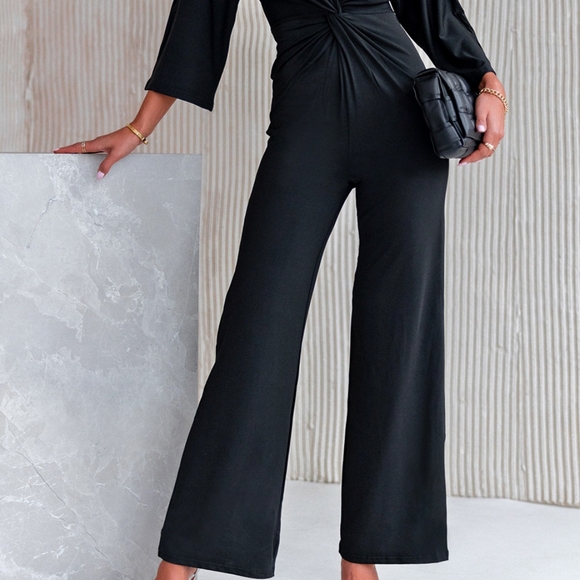 Modern Twisted Bodice Three-Quarter Sleeve Jumpsuit - Picture 6 of 6